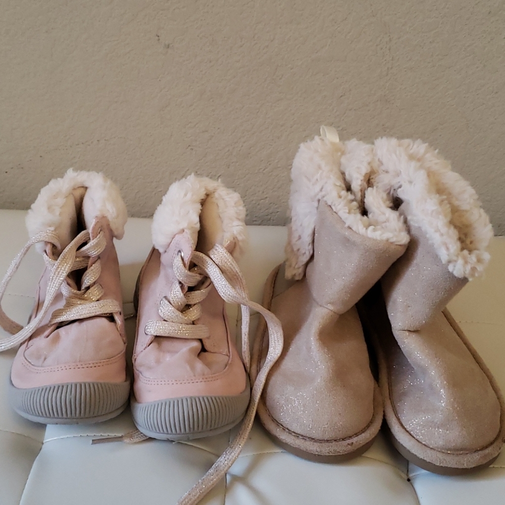 Bundle of 2 booties
